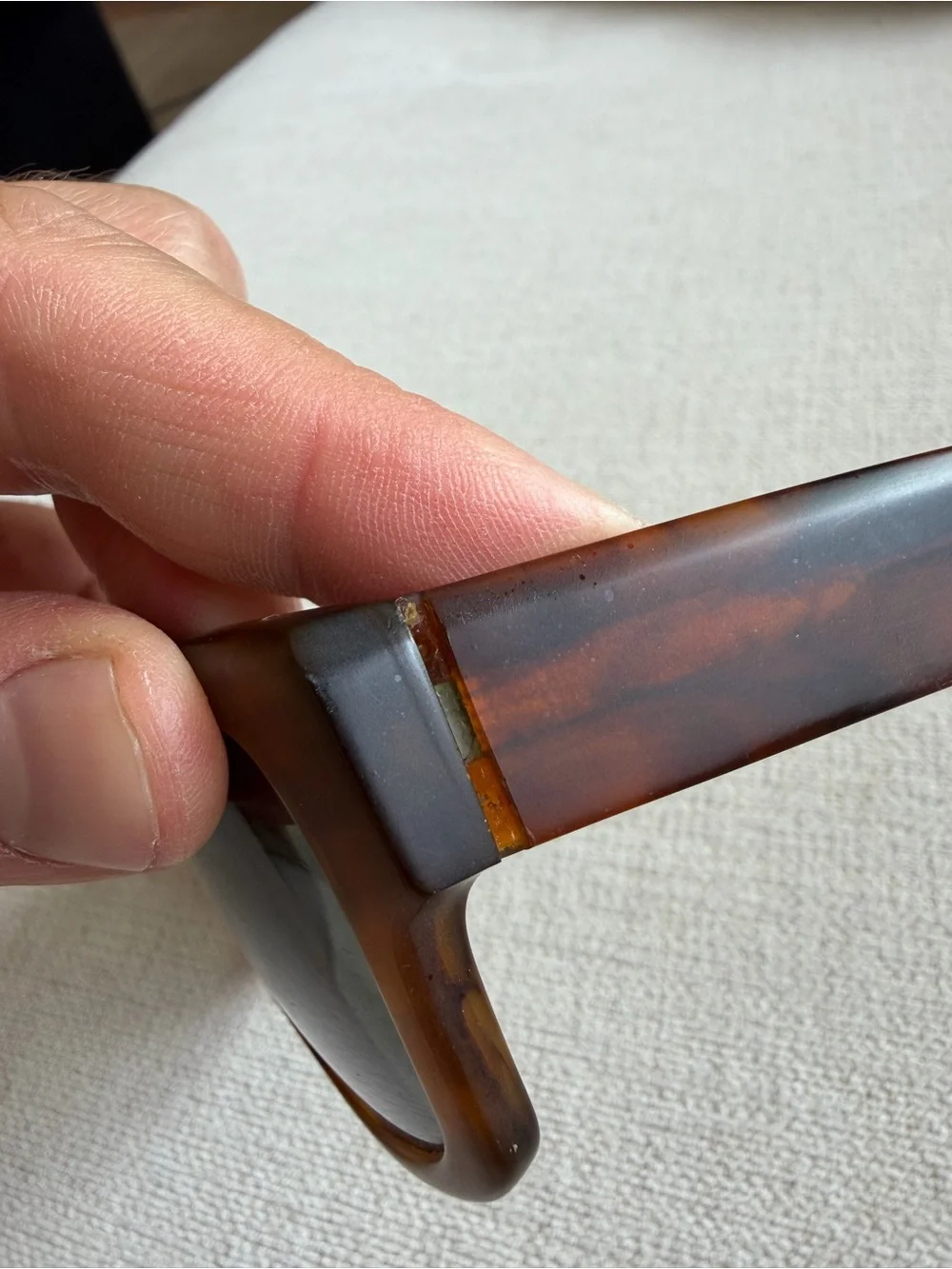 RAEN Oversized Tortoiseshell Sunglasses with Dark Lenses